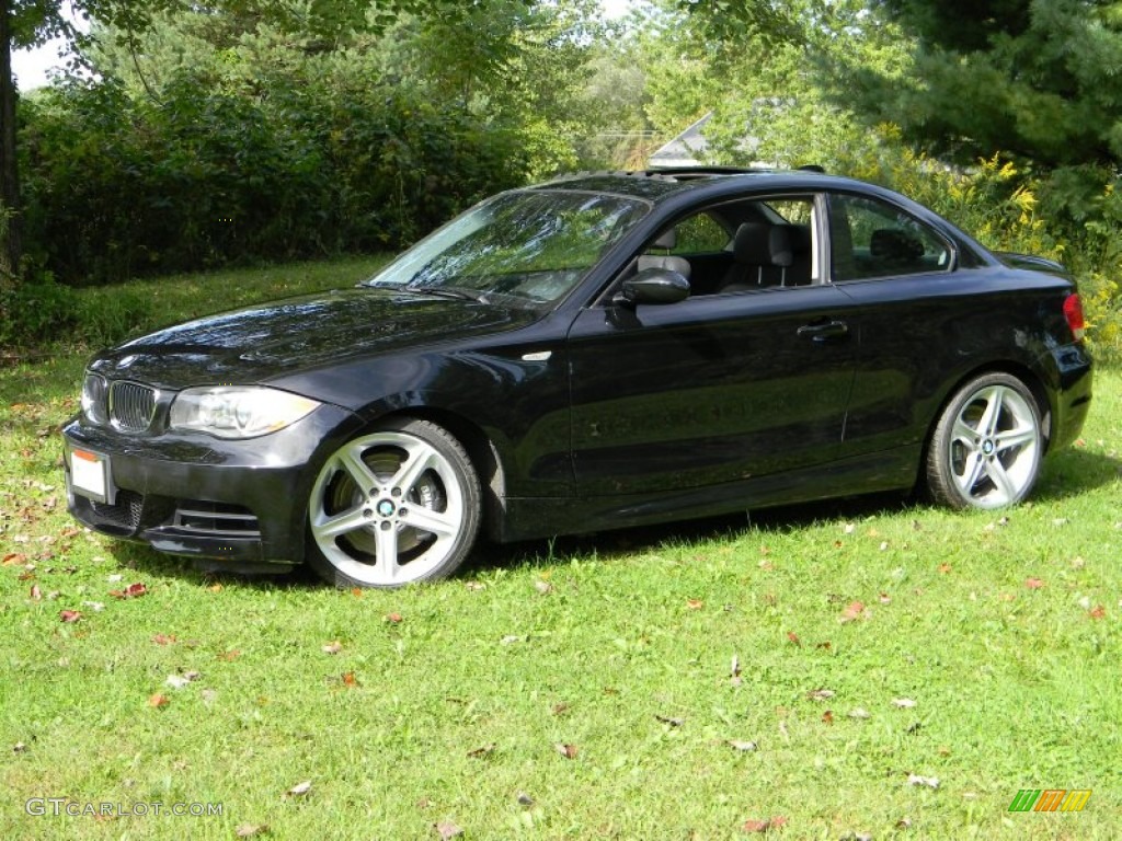 Black Sapphire Metallic BMW 1 Series