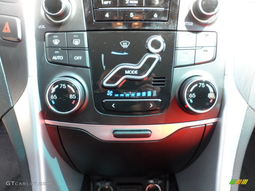2012 Hyundai Sonata SE 2.0T Controls Photo #54147222