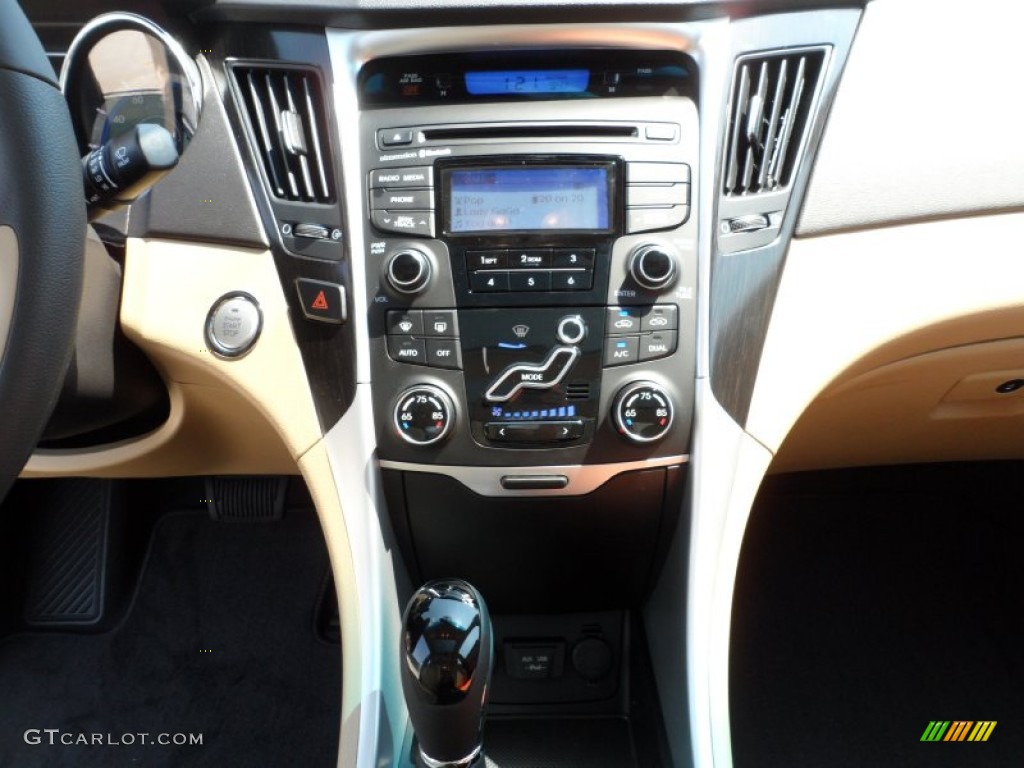 2012 Hyundai Sonata Limited Controls Photo #54147828