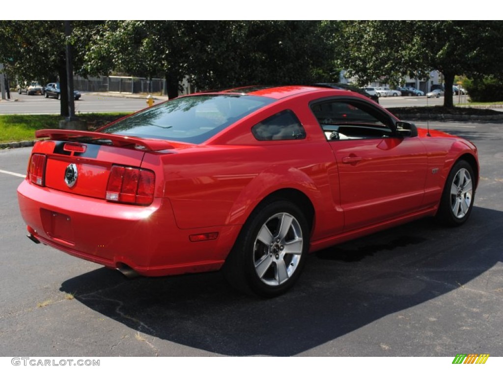 2006 Mustang GT Premium Coupe - Torch Red / Dark Charcoal photo #6