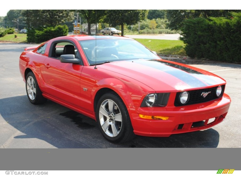 2006 Mustang GT Premium Coupe - Torch Red / Dark Charcoal photo #7