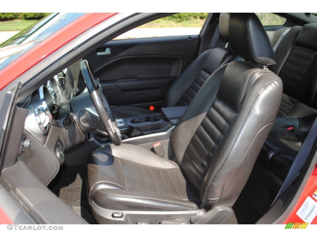 Dark Charcoal Interior 2006 Ford Mustang GT Premium Coupe Photo #54148203