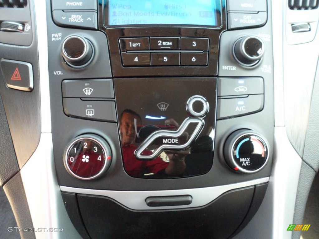 2012 Hyundai Sonata SE Controls Photo #54148524