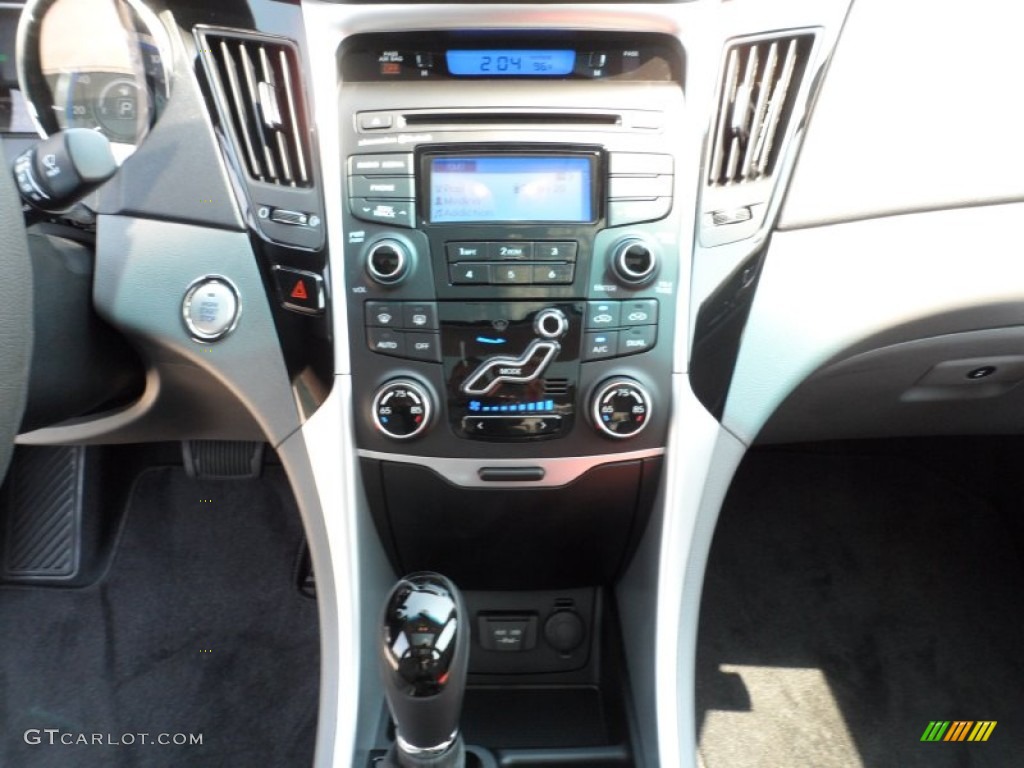2012 Hyundai Sonata Limited 2.0T Controls Photo #54149205