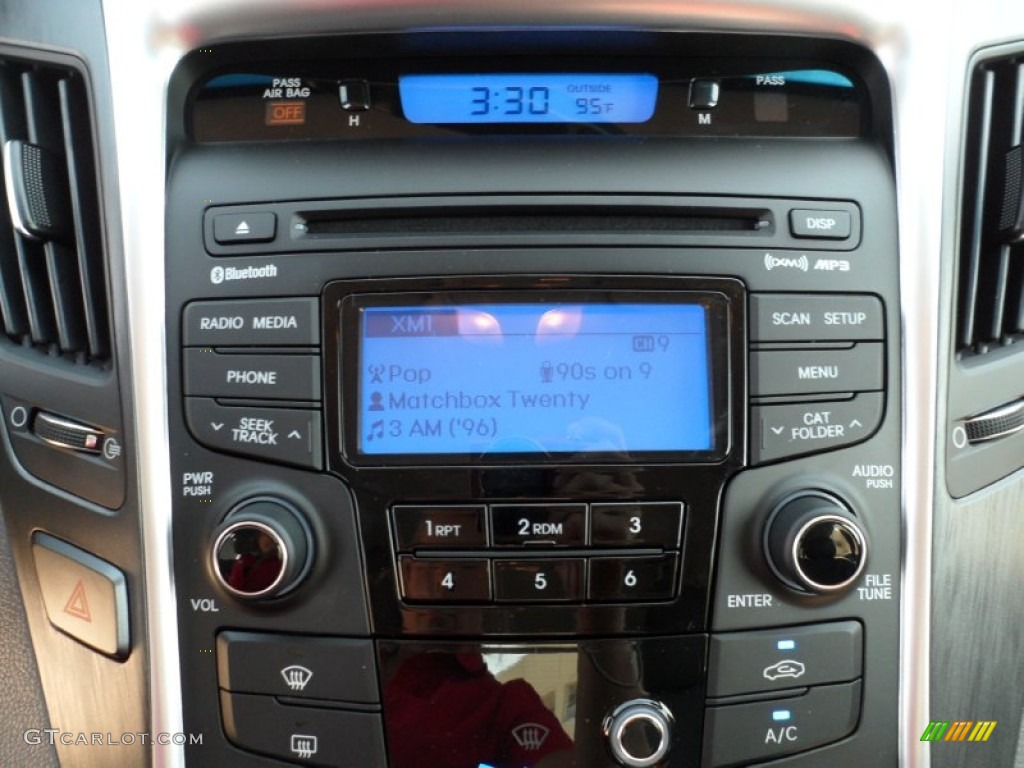 2012 Hyundai Sonata SE Controls Photo #54149511