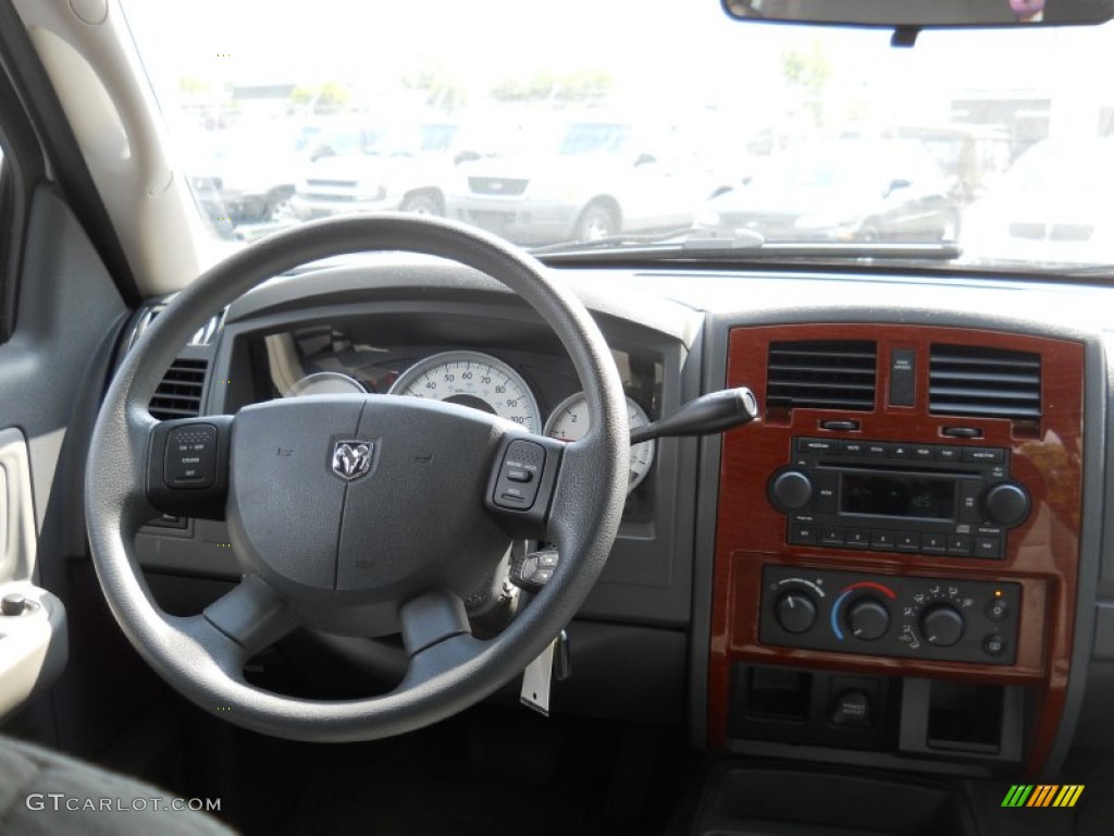 2005 Dodge Dakota SLT Quad Cab Dashboard Photos