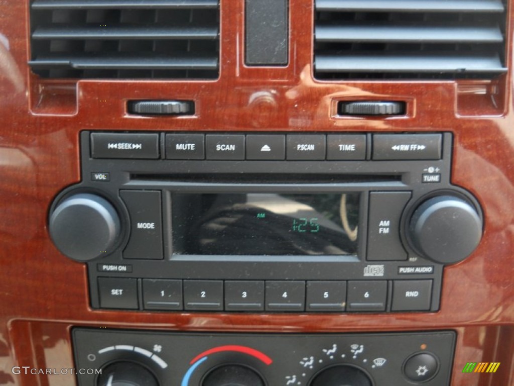 2005 Dodge Dakota SLT Quad Cab Audio System Photos