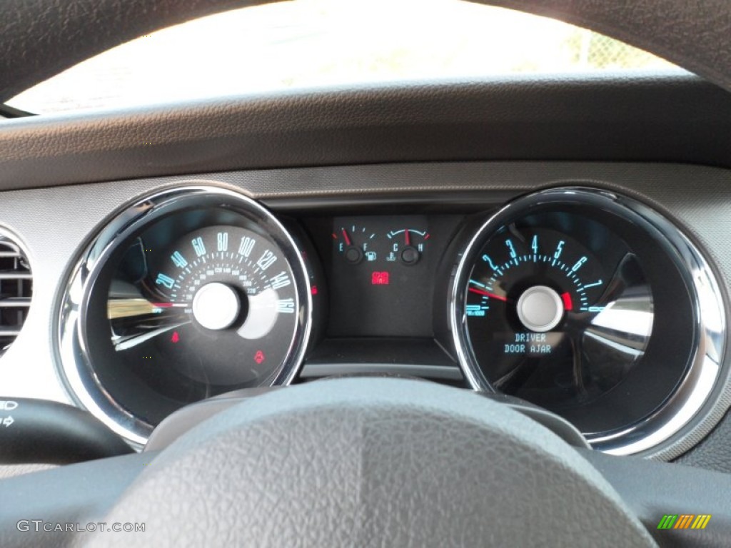 2012 Ford Mustang GT Coupe Gauges Photo #54152346