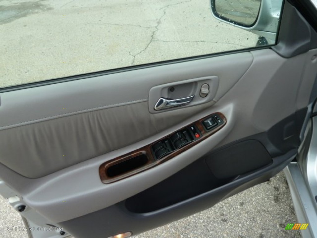2002 Honda Accord EX-L Sedan Door Panel Photos