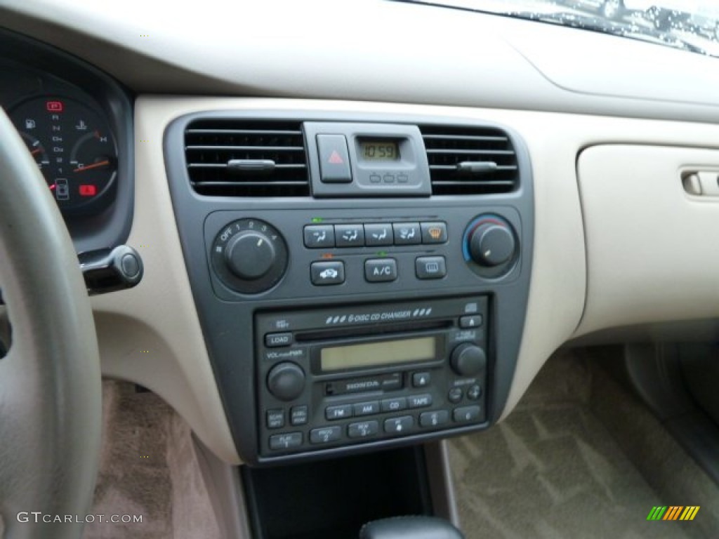 2001 Honda Accord EX Sedan Controls Photo #54156741