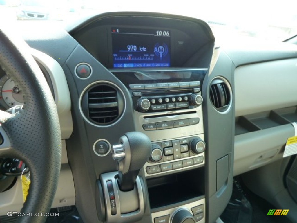 2012 Honda Pilot EX-L 4WD Controls Photo #54157245