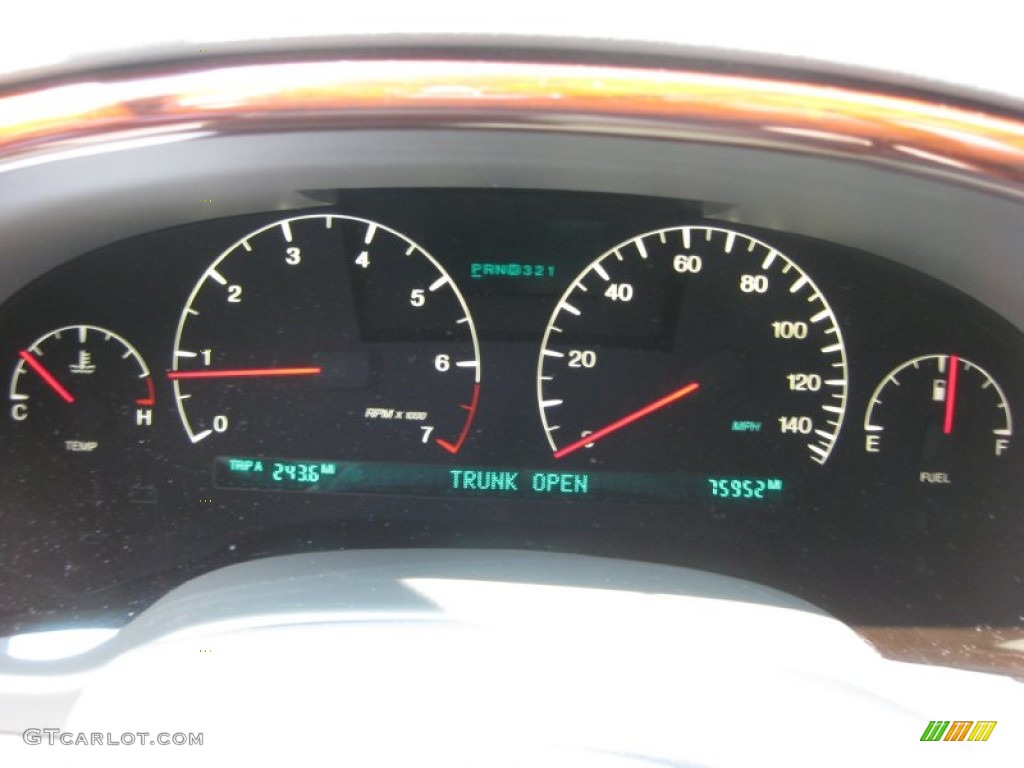 2005 Cadillac DeVille DTS Gauges Photos