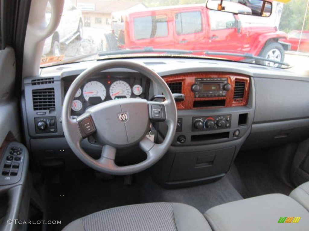 2006 Ram 1500 SLT Quad Cab 4x4 - Atlantic Blue Pearl / Medium Slate Gray photo #14