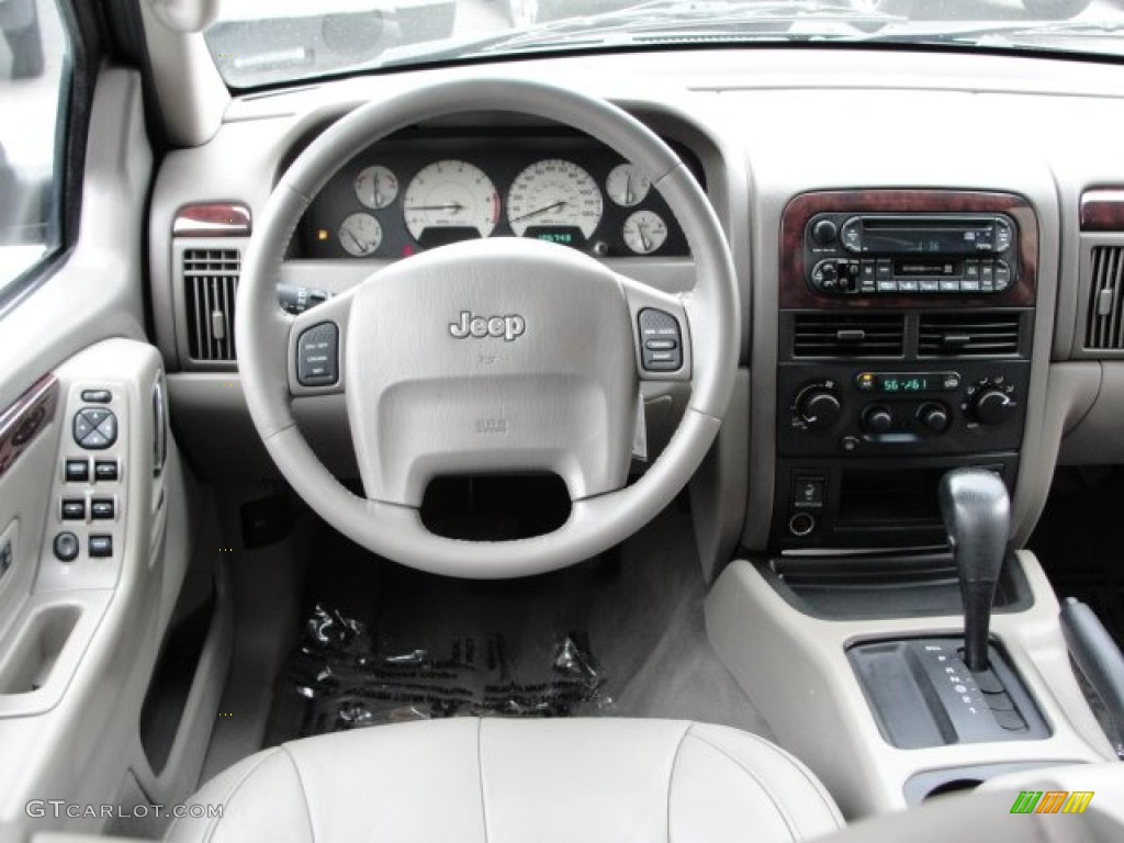 Sandstone Interior 2004 Jeep Grand Cherokee Limited Photo #54162032