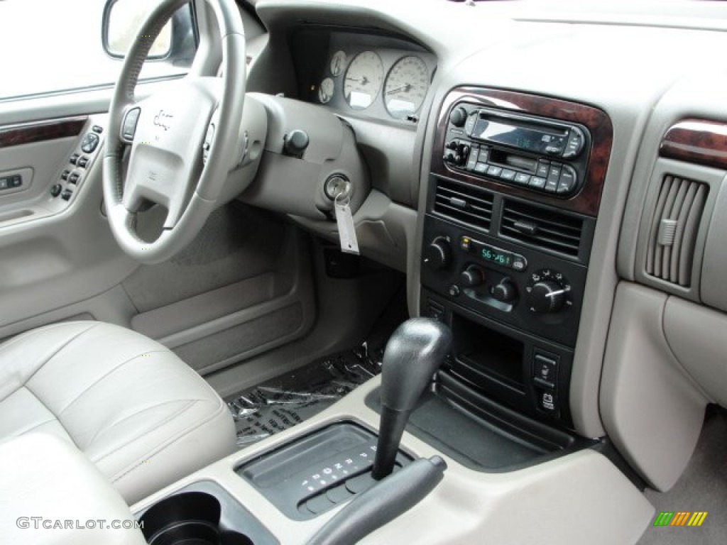2004 Grand Cherokee Limited - Graphite Metallic / Sandstone photo #14