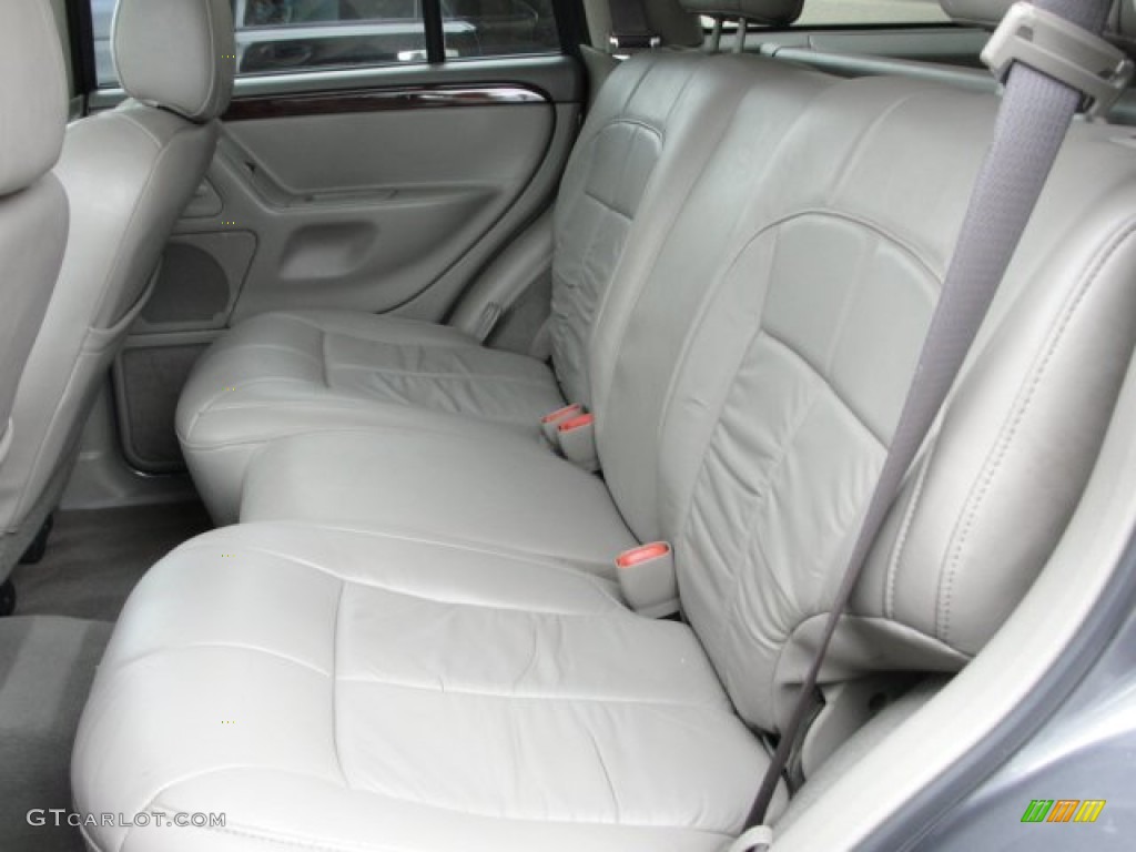 Sandstone Interior 2004 Jeep Grand Cherokee Limited Photo #54162120