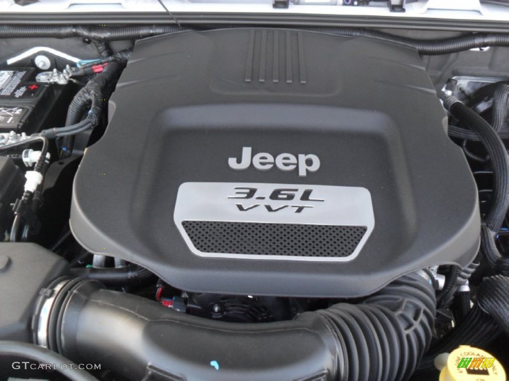 2012 Jeep Wrangler Unlimited Sahara 4x4 3.6 Liter DOHC 24-Valve VVT Pentastar V6 Engine Photo #54164268
