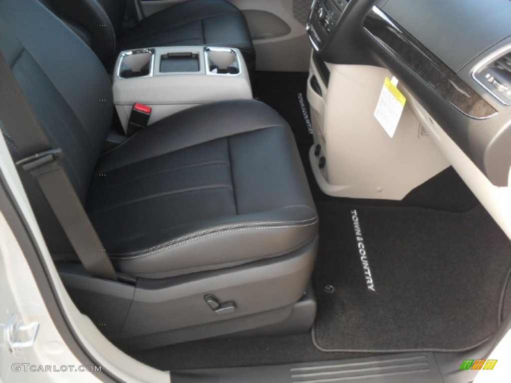 Black/Light Graystone Interior 2012 Chrysler Town & Country Touring - L Photo #54164853