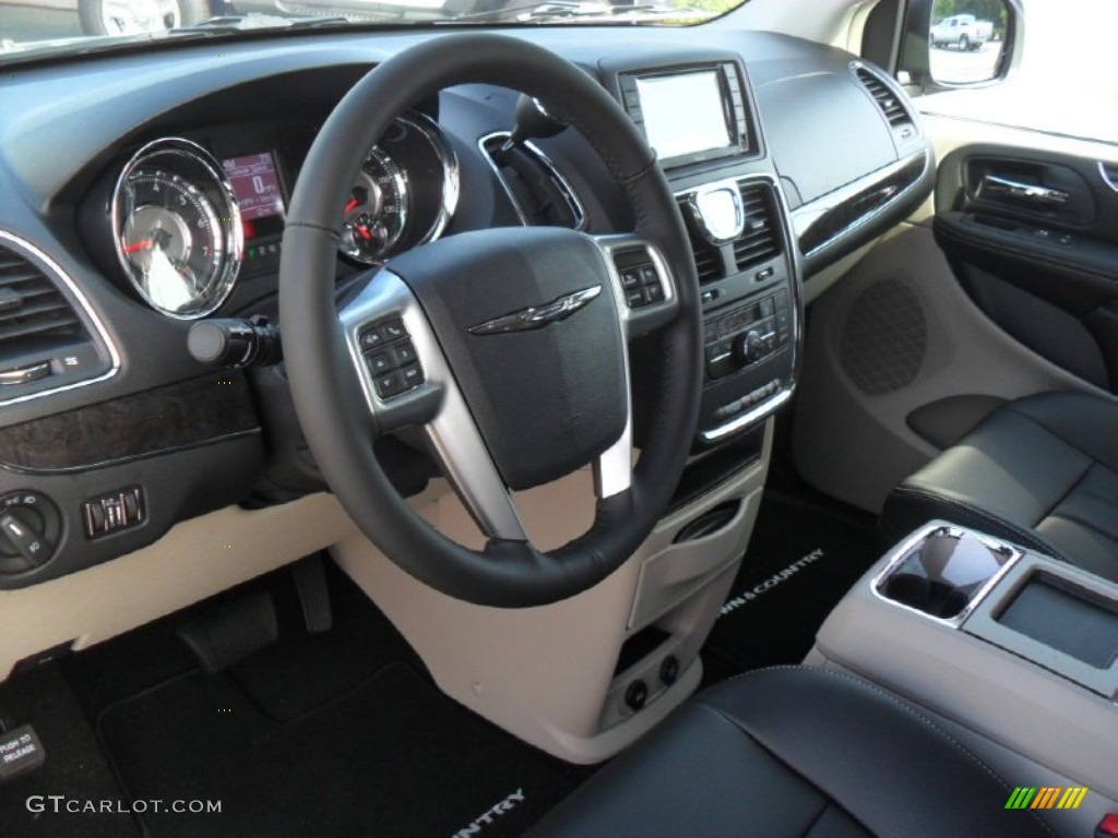 Black/Light Graystone Interior 2012 Chrysler Town & Country Touring - L Photo #54164919