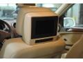 Arctic White - GL 450 4Matic Photo No. 17