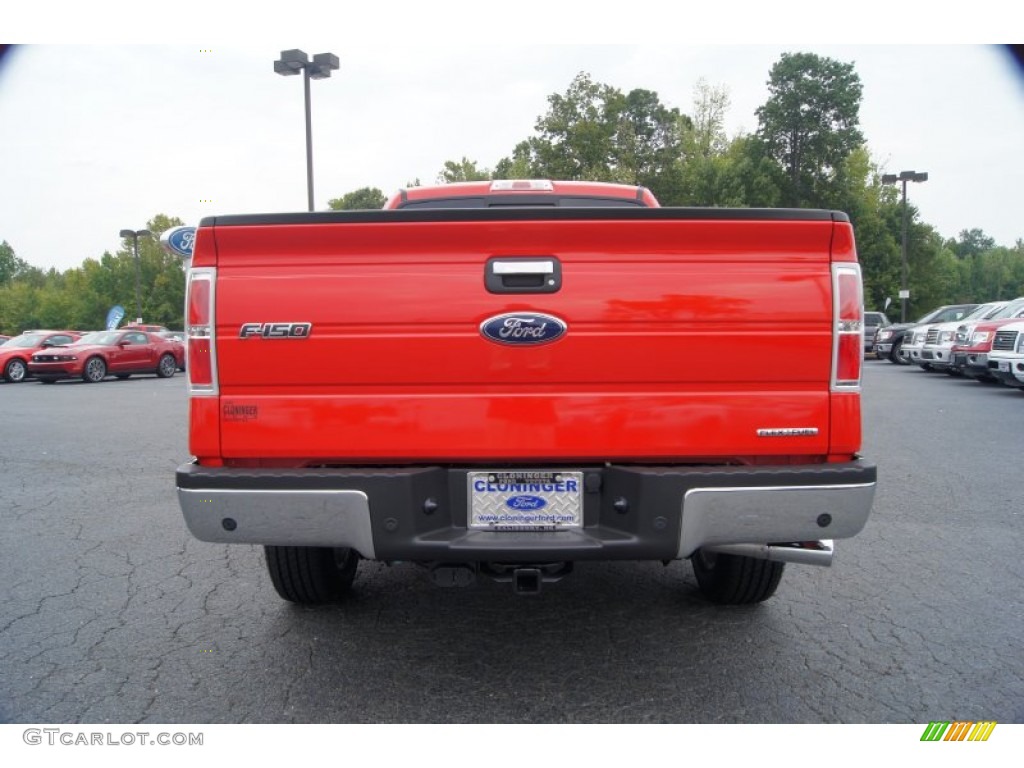 2011 F150 XLT SuperCab - Race Red / Steel Gray photo #4