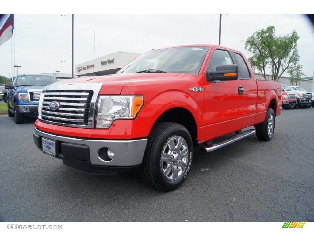 2011 F150 XLT SuperCab - Race Red / Steel Gray photo #6