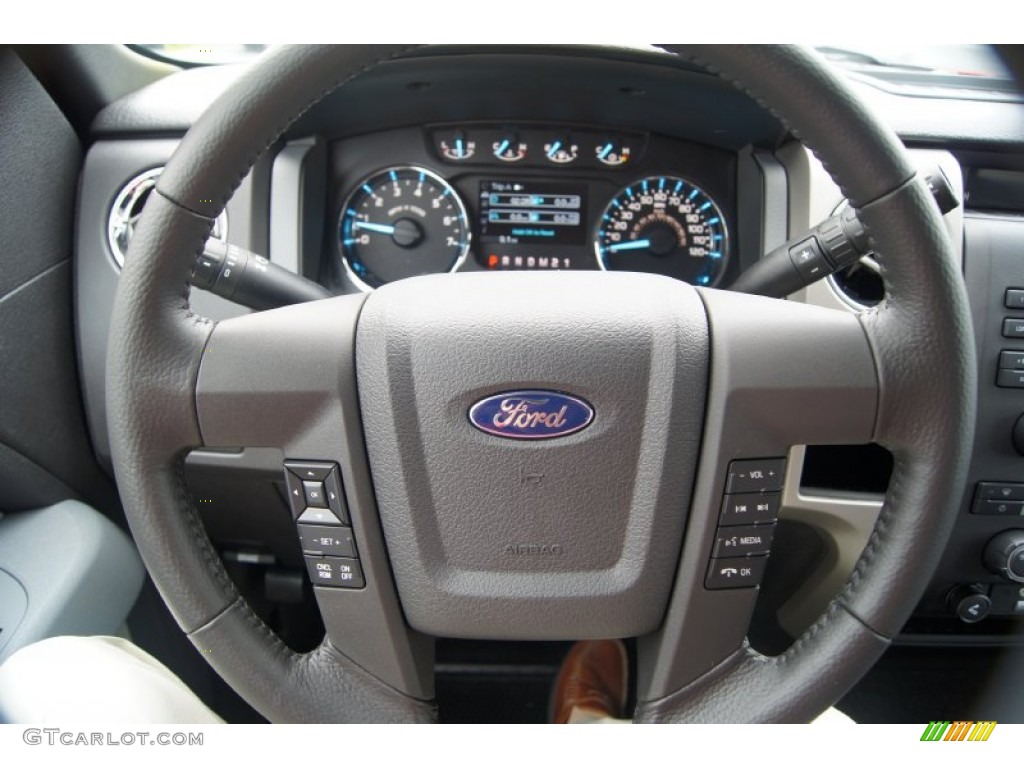 2011 F150 XLT SuperCab - Race Red / Steel Gray photo #24