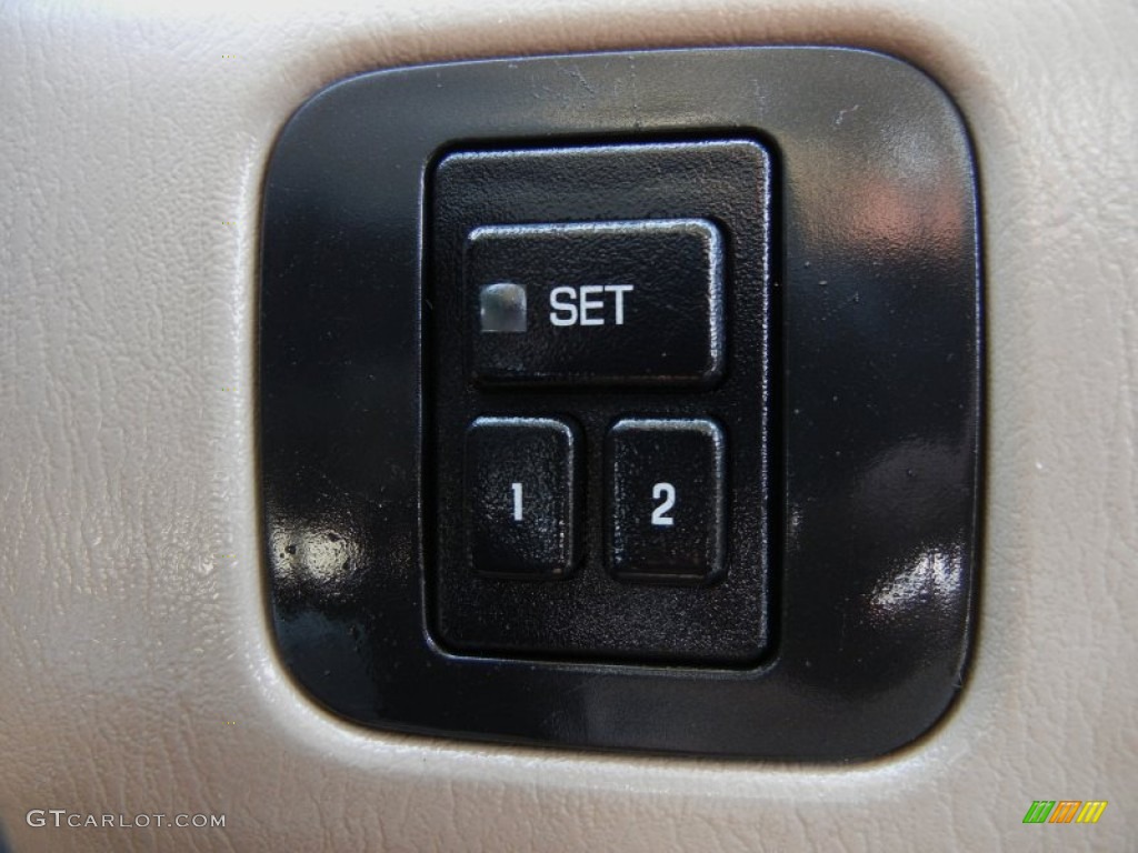 2003 Ford Windstar Limited Controls Photo #54169966