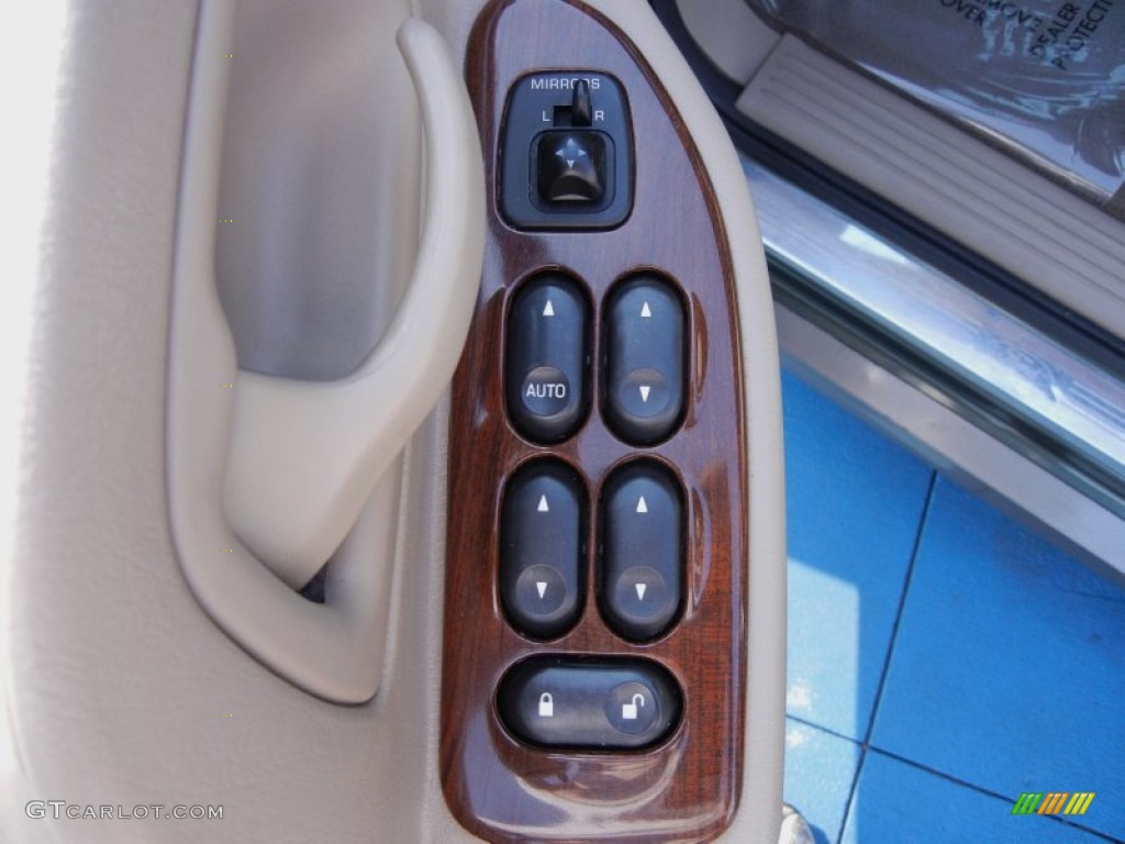 2003 Ford Windstar Limited Controls Photo #54169975