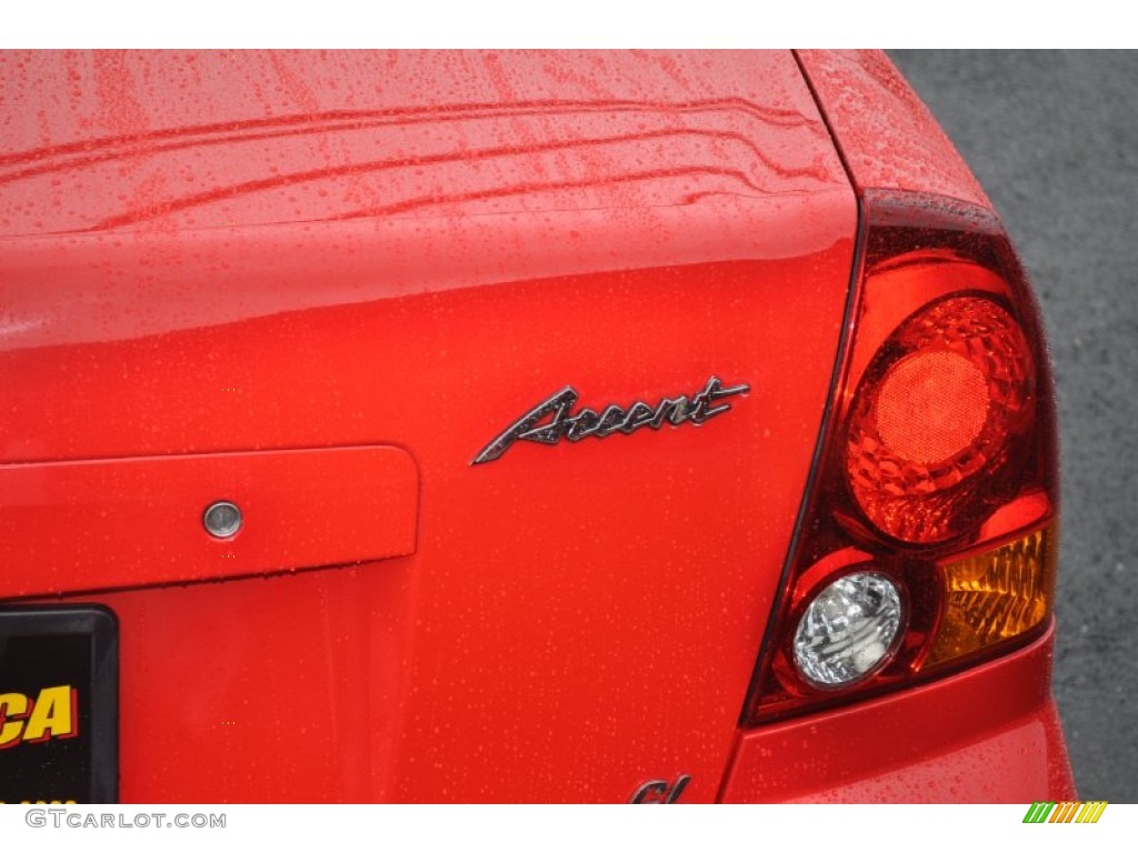 2003 Accent GL Sedan - Retro Red / Gray photo #26