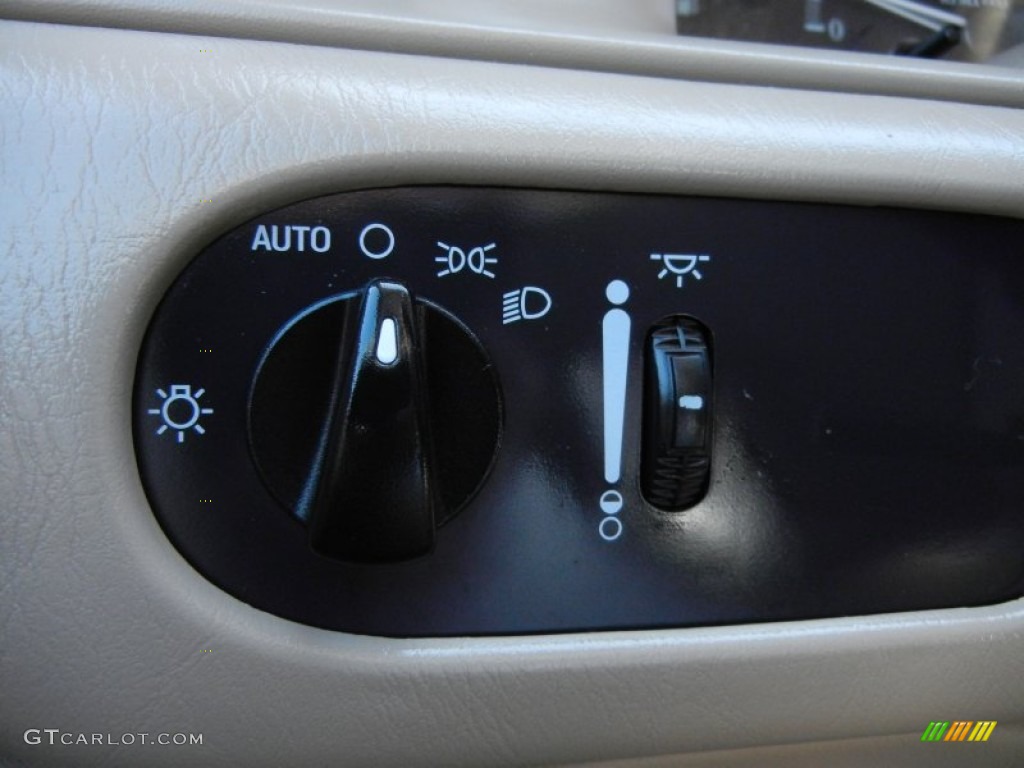 2003 Ford Windstar Limited Controls Photo #54170131