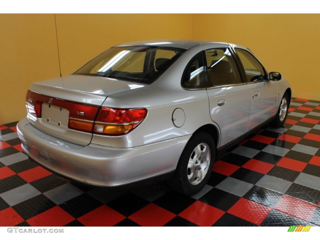 2002 L Series L300 Sedan - Bright Silver / Black photo #4