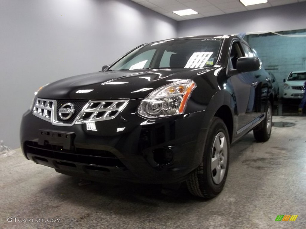 2011 Rogue S AWD - Wicked Black / Black photo #4