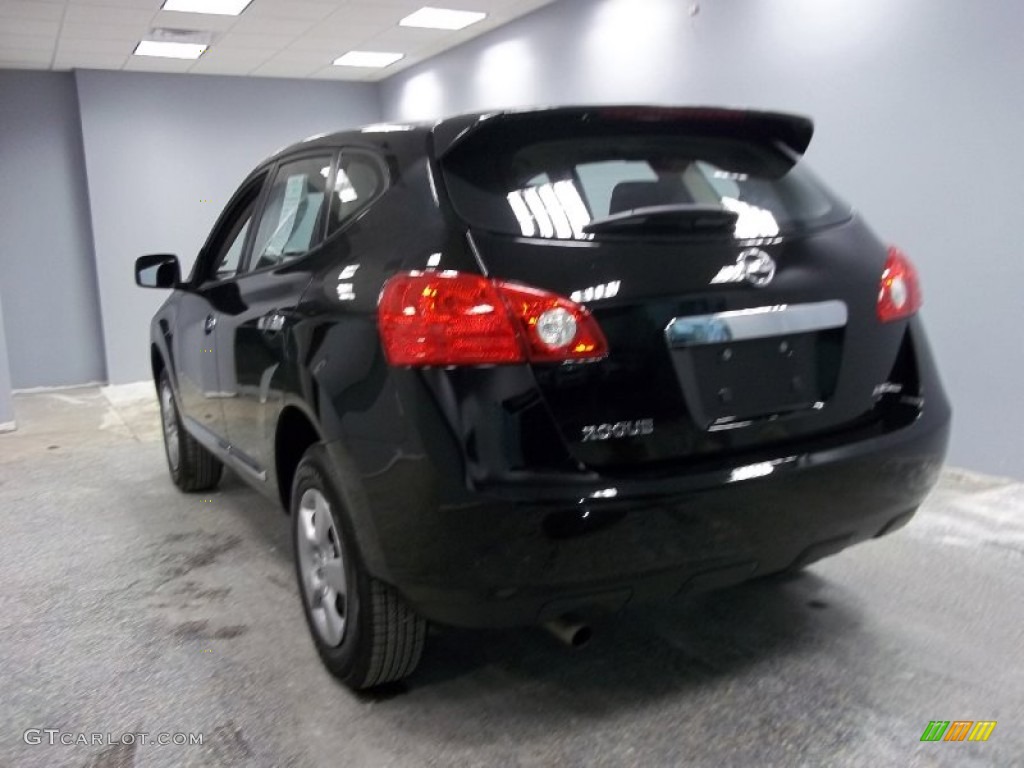 2011 Rogue S AWD - Wicked Black / Black photo #6