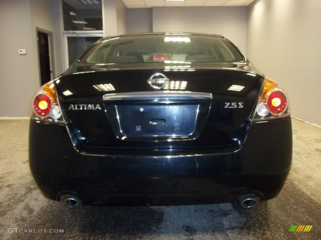 2011 Rogue S AWD - Wicked Black / Black photo #8
