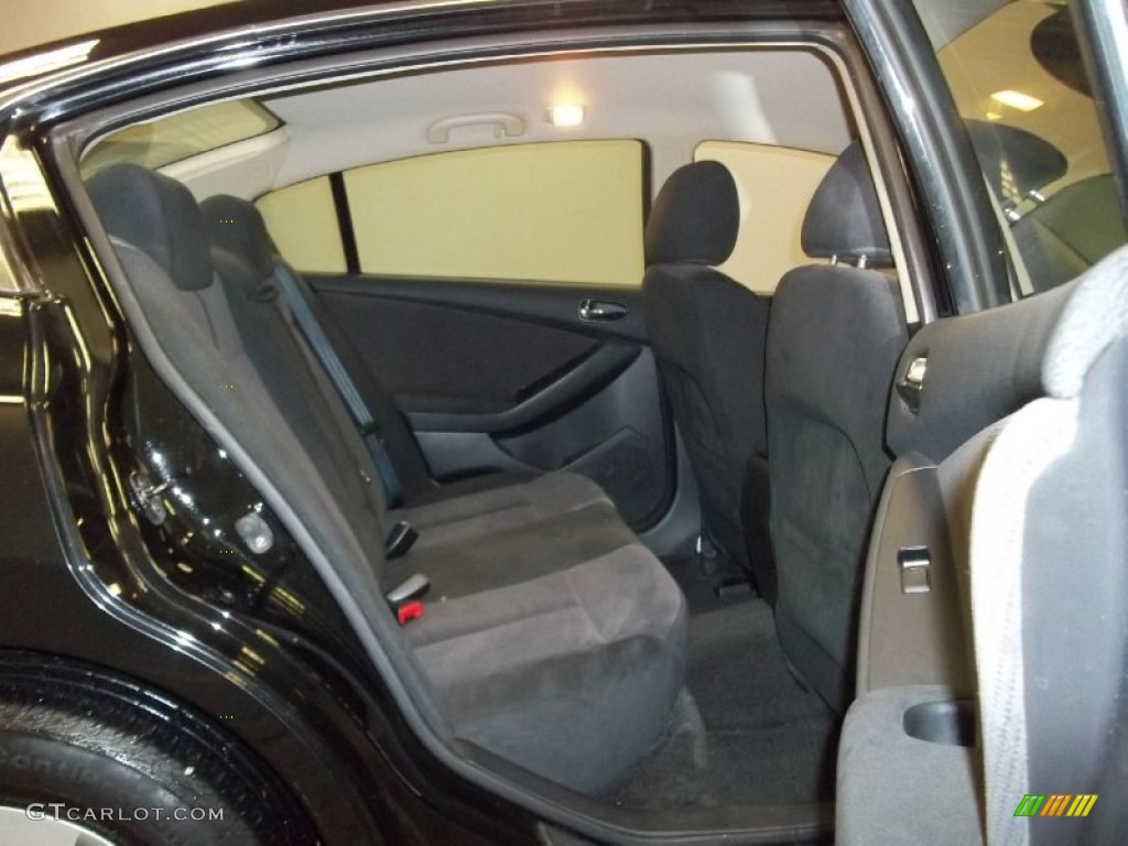 2011 Rogue S AWD - Wicked Black / Black photo #10