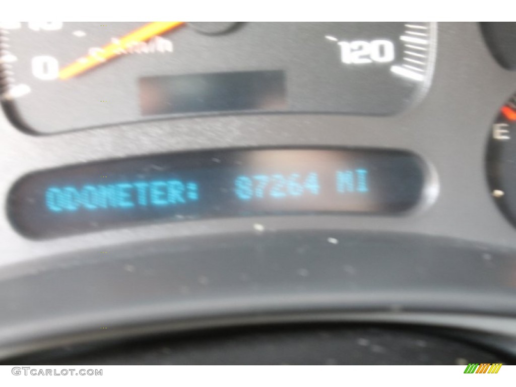 2003 Suburban 1500 LT 4x4 - Sandalwood Metallic / Gray/Dark Charcoal photo #8