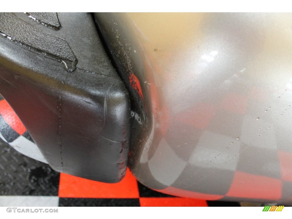 2003 Suburban 1500 LT 4x4 - Sandalwood Metallic / Gray/Dark Charcoal photo #28