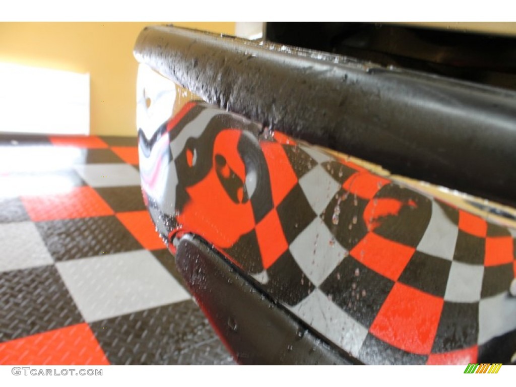 2003 Suburban 1500 LT 4x4 - Sandalwood Metallic / Gray/Dark Charcoal photo #29