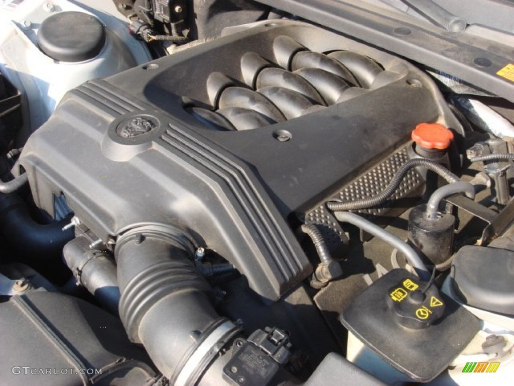 2003 Jaguar S-Type 4.2 Engine Photos