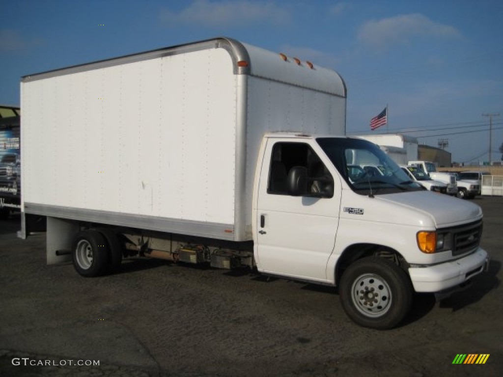 2004 E Series Cutaway E450 Commercial Moving Truck - Oxford White / Medium Flint photo #1