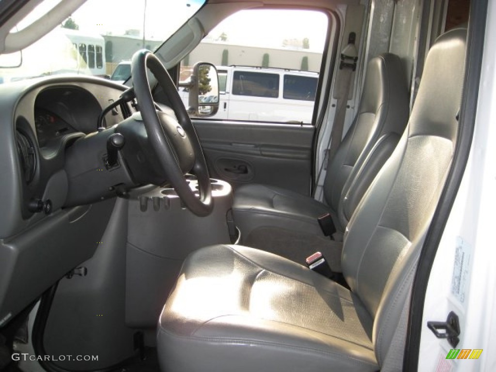 Medium Flint Interior 2004 Ford E Series Cutaway E450 Commercial Moving Truck Photo #54181804