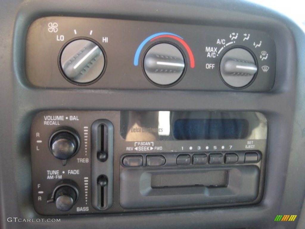 2000 Chevrolet Express G2500 Commercial Controls Photos