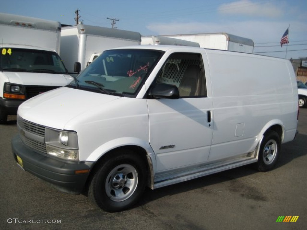 2001 Astro Commercial Van - Ivory White / Pewter photo #3