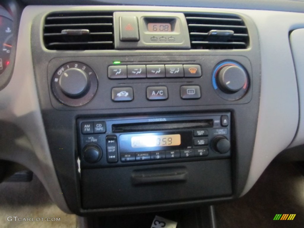 2002 Honda Accord LX Sedan Controls Photo #54184078