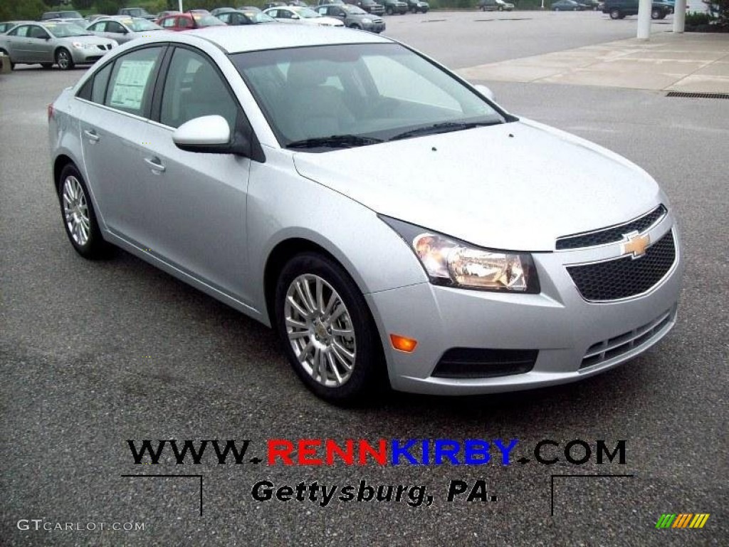 Silver Ice Metallic Chevrolet Cruze