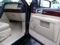 2006 Black Lincoln Navigator Luxury 4x4  photo #20