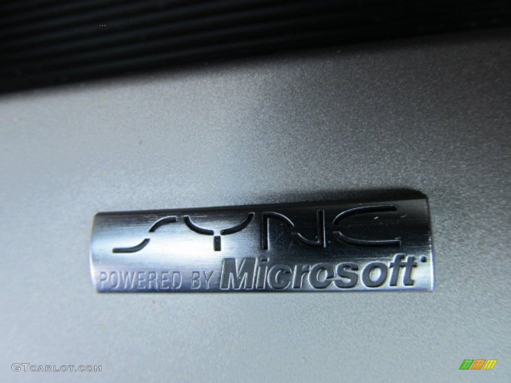 2011 Escape XLT V6 4WD - Sterling Grey Metallic / Charcoal Black photo #16