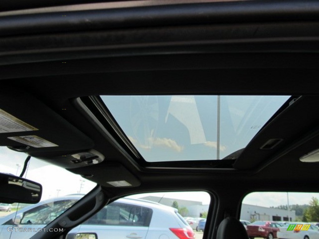 2011 Escape XLT V6 4WD - Sterling Grey Metallic / Charcoal Black photo #18