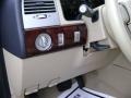 2006 Black Lincoln Navigator Luxury 4x4  photo #38